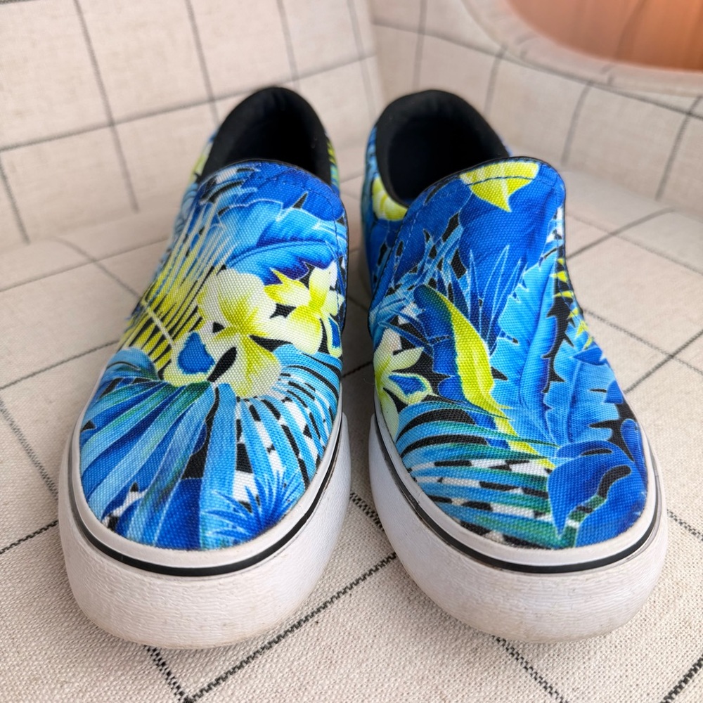 Nike Tropical Print Slip On Sneakers Womens 6 - Picture 2 of 10